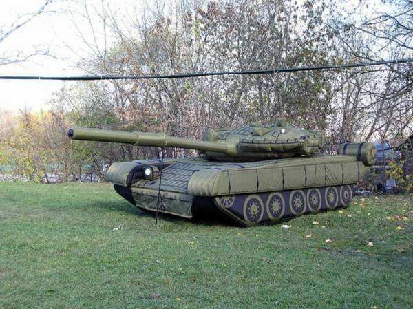 甘谷陆地军事假目标坦克